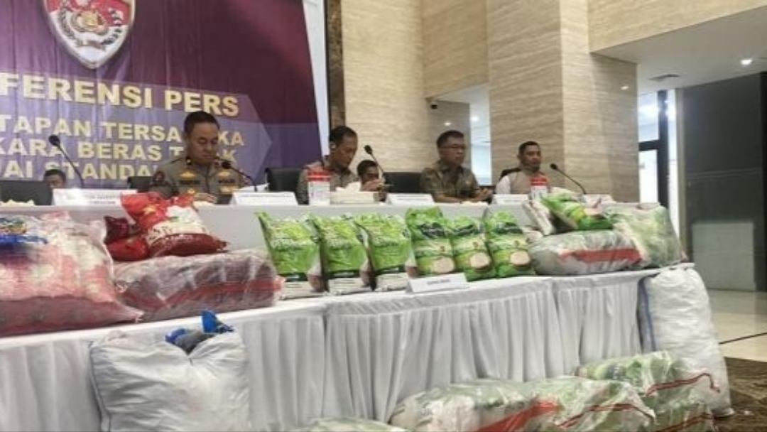 Jadi Tersangka Kasus Beras Oplosan, 3 Petinggi Food Station Belum Ditahan