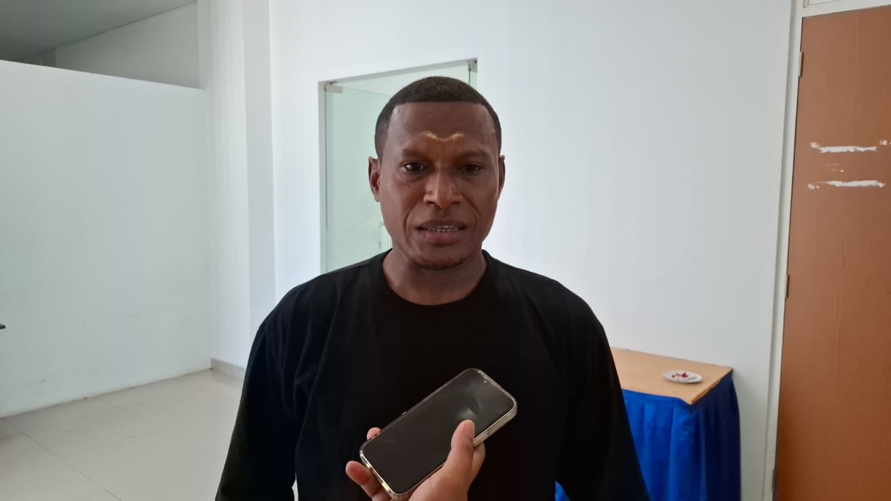 Pemain Veteran Persipura Jayapura Merinding Pakai Jersey Baru Bernuansa Nilai Adat Budaya