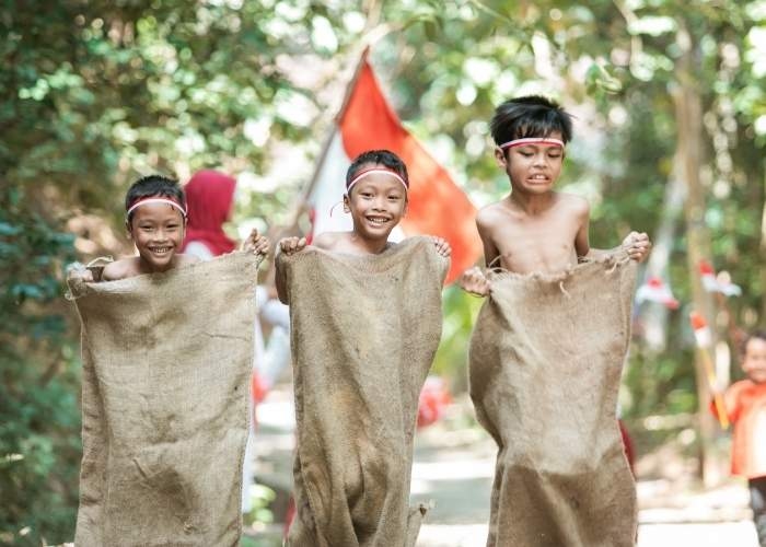 30 Ide Lomba 17 Agustus Paling Seru dan Antimainstream, Cek di Sini!