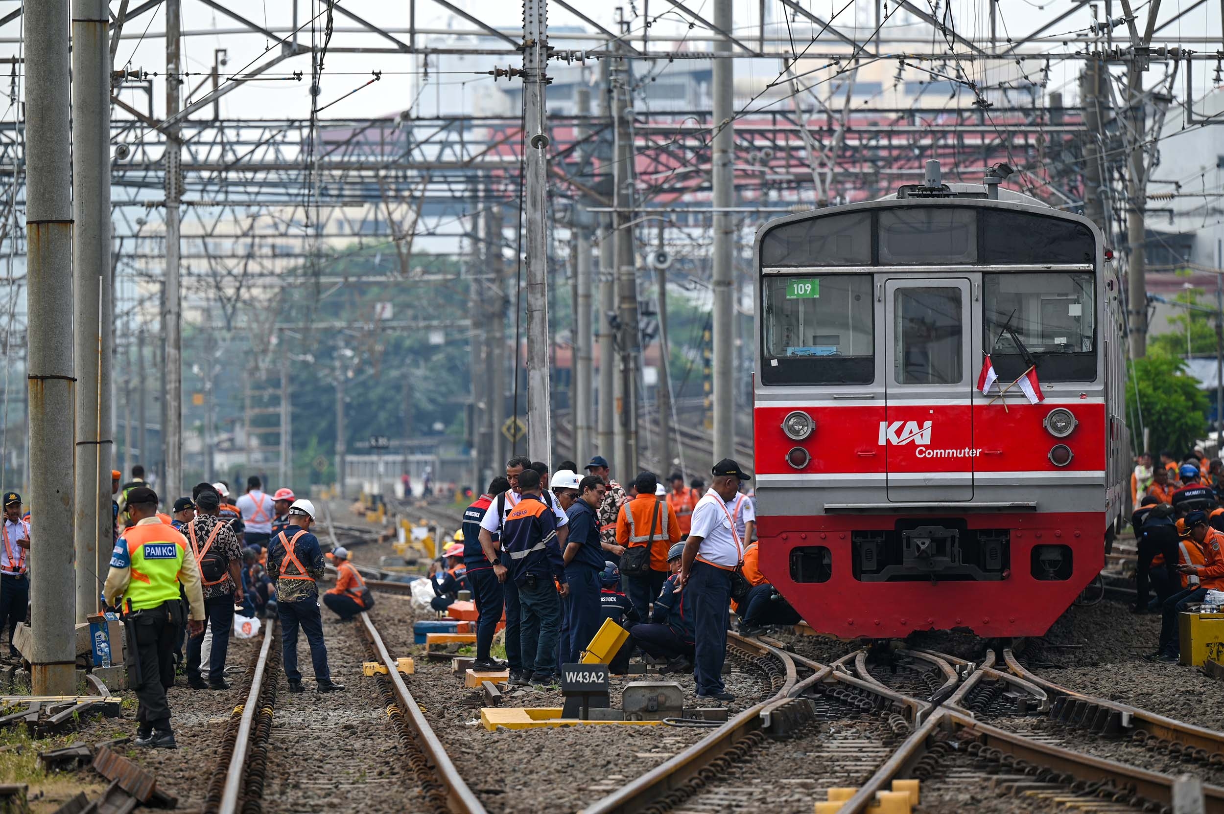 Berangsur Pulih, KAI Commuter Operasikan 1.030 Perjalanan Commuter Line