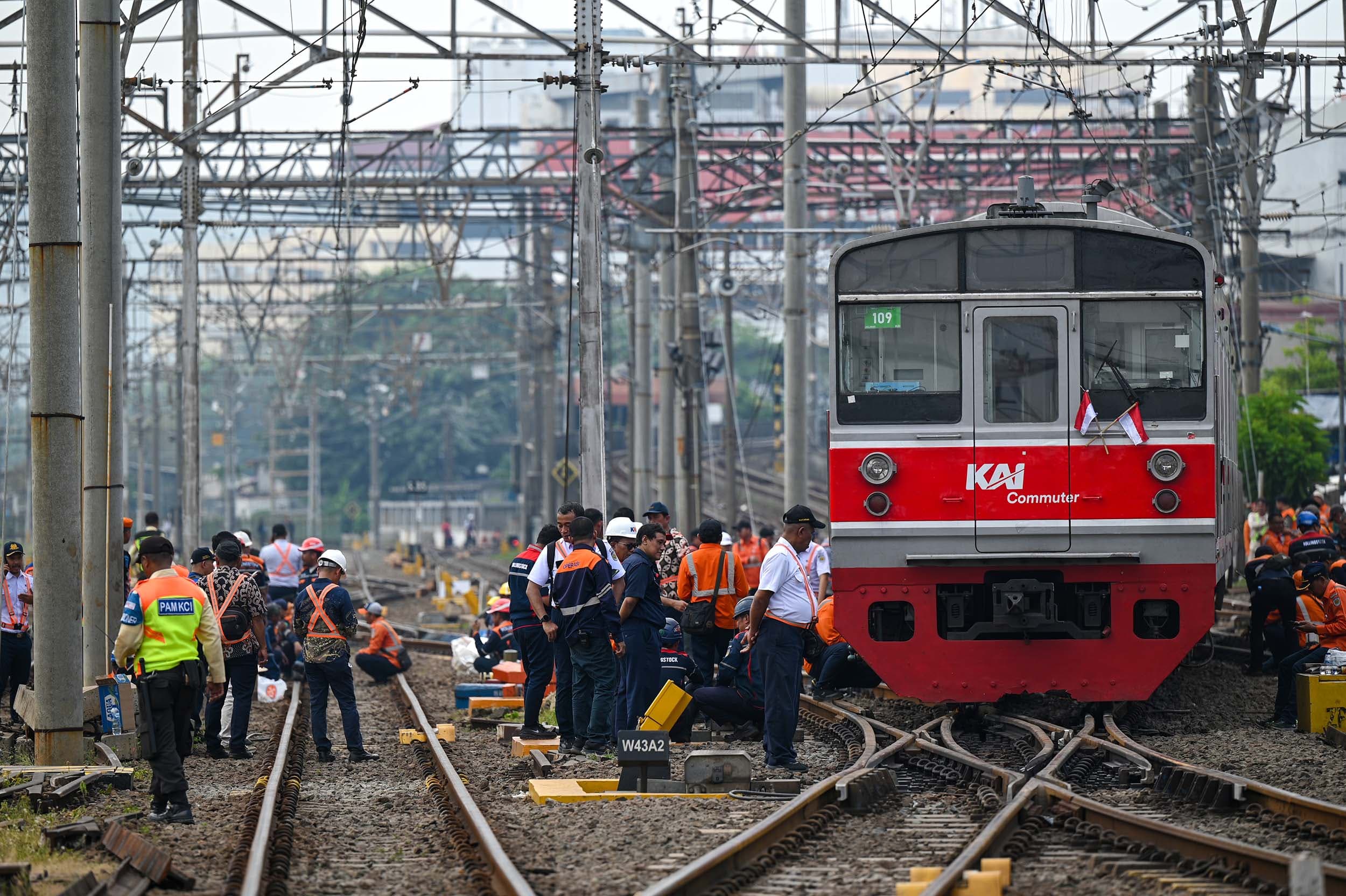 Berangsur Pulih, KAI Commuter Operasikan 1.030 Perjalanan Commuter Line