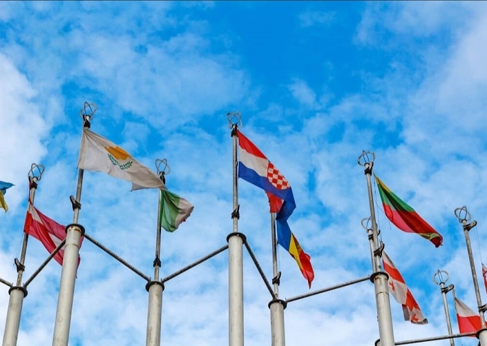 7 Negara Paling Bahagia di Dunia, Nomor 3 Impian Semua Orang