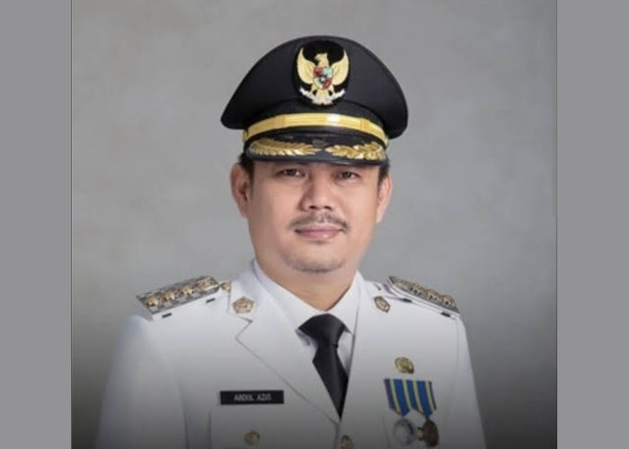 Tiba di Gedung KPK, Bupati Kolaka Timur Abdul Azis Bantah Kena OTT