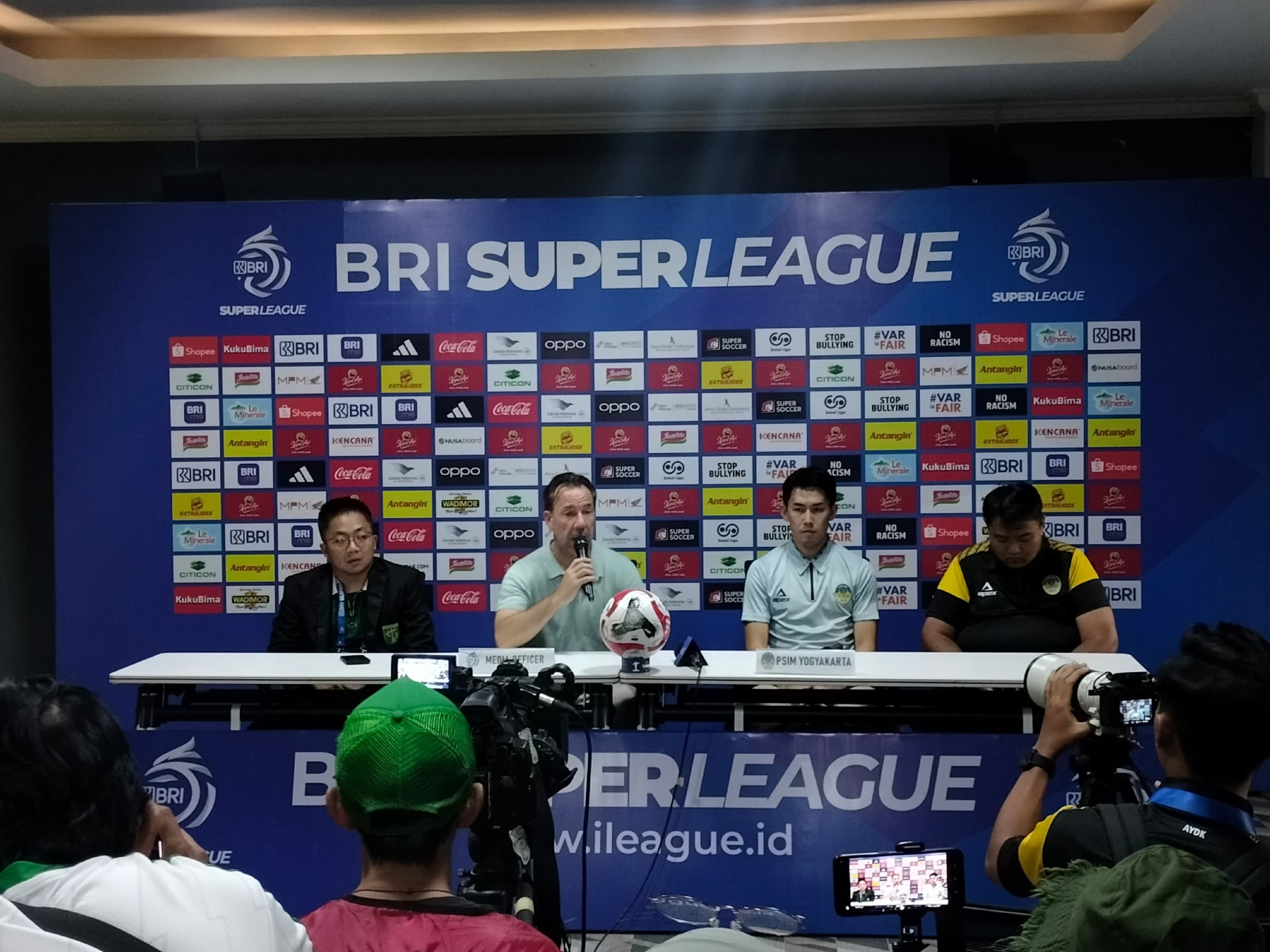 Prediksi Skor PSIM Yogyakarta vs Dewa United di Liga 1 22 Oktober 2025