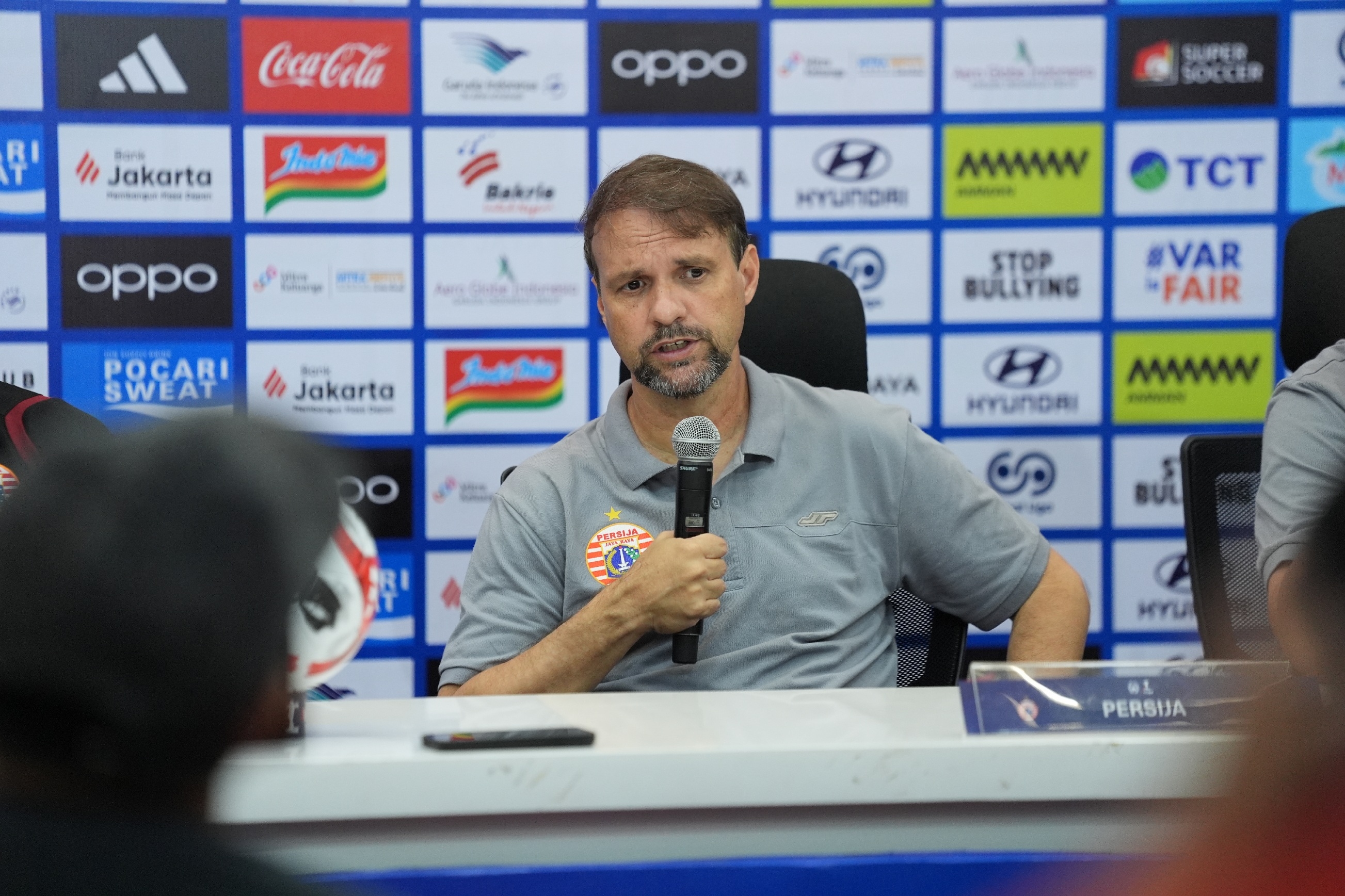 Jelang Persija Jamu Persita Tangerang, Mauricio Souza Ogah Pikirkan Carlos Pena