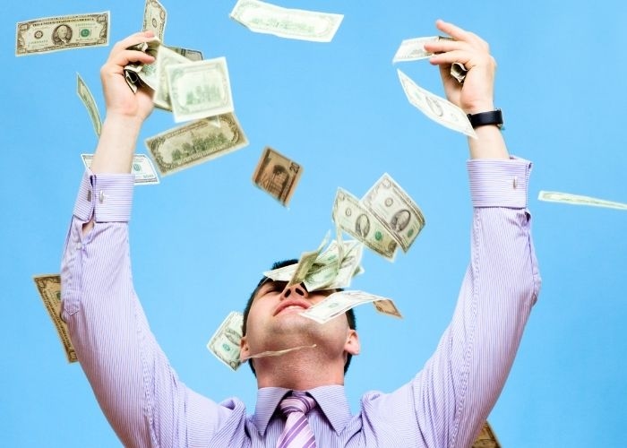 Ramalan Keuangan Zodiak 12 Agustus 2025: Scorpio, Libra, Capricorn, dan Gemini Wajib Waspada!