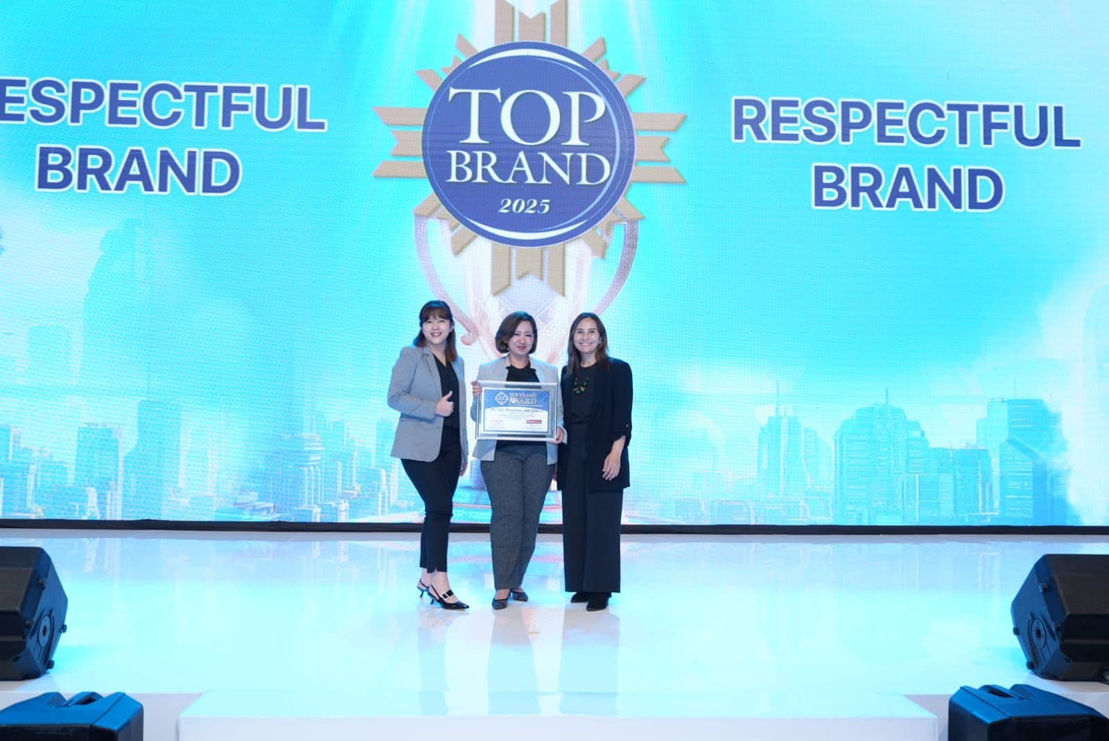 JEC Eye Hospitals and Clinics Raih Top Brand Award 2025 untuk Rumah Sakit Mata
