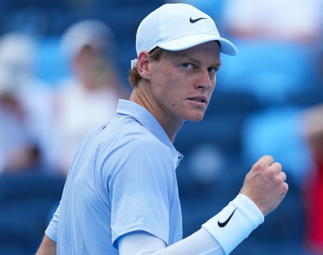 Cincinnati Terbuka: Sinner dan Sabalenka Melaju ke Perempat Final, Zverev dan Swiatek Ikut Lolos