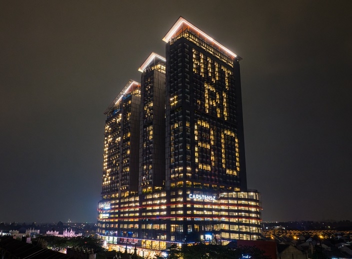 Peringati HUT RI ke-80, Carstensz Residence and Mall Persembahkan Konfigurasi Lampu Hias