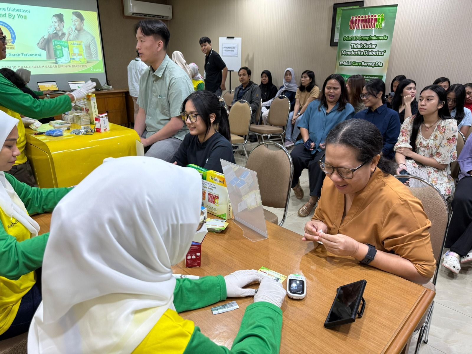 Kampanye 'Stand by You' Ajak Pekerja Kantoran Lebih Peduli Risiko Diabetes