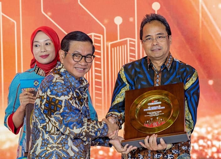 Dorong Transaksi Nontunai di Pasar Tradisional, Bank Jakarta Raih Tiga Penghargaan Digitalisasi Pasar