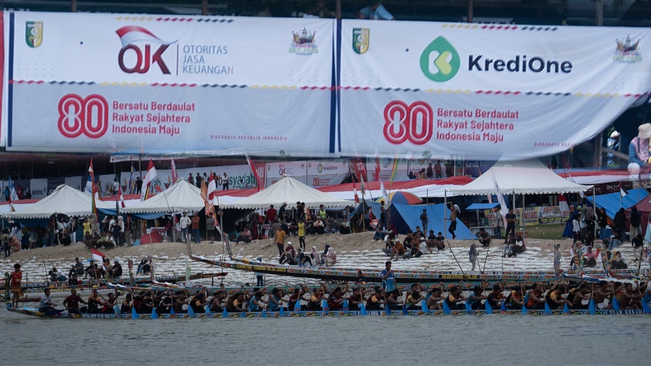 KrediOne Dukung Festival Pacu Jalur 2025, Dorong Ekonomi dan Lestarikan Budaya