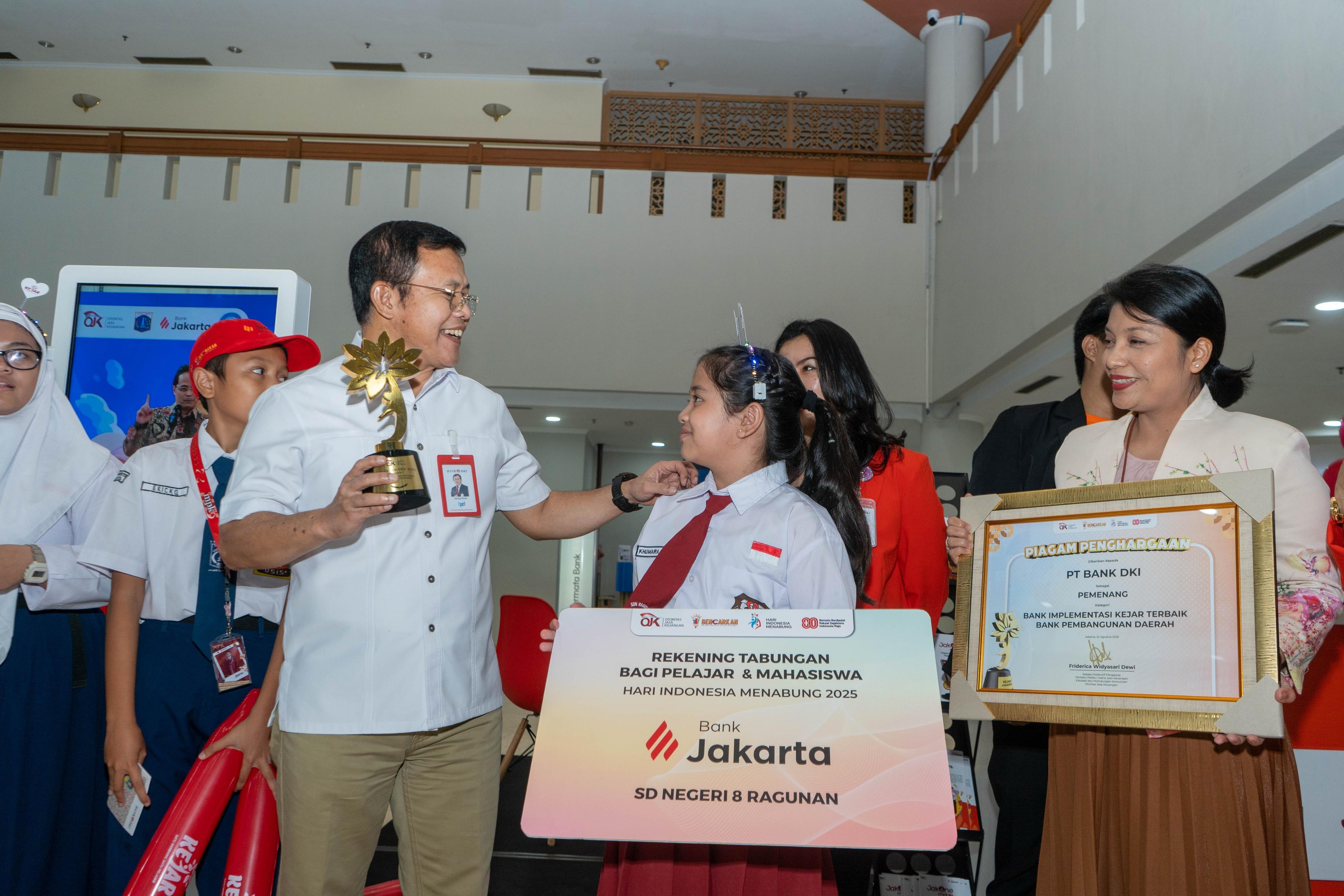 Tabungan Pelajar Bank Jakarta Tembus Rp1,7 Triliun, Raih Penghargaan Kategori Bank Implementasi Kejar Award 2025