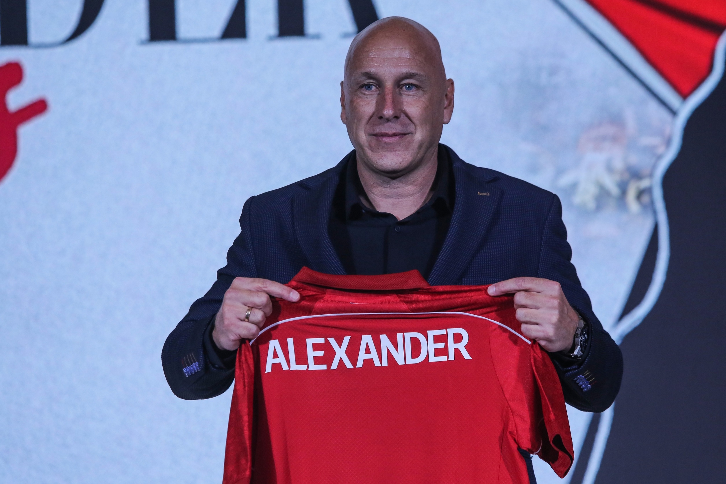 Dirtek Baru PSSI Beristri Orang Indonesia, Ternyata Pernah Tinggal di Tangerang 4 Tahun