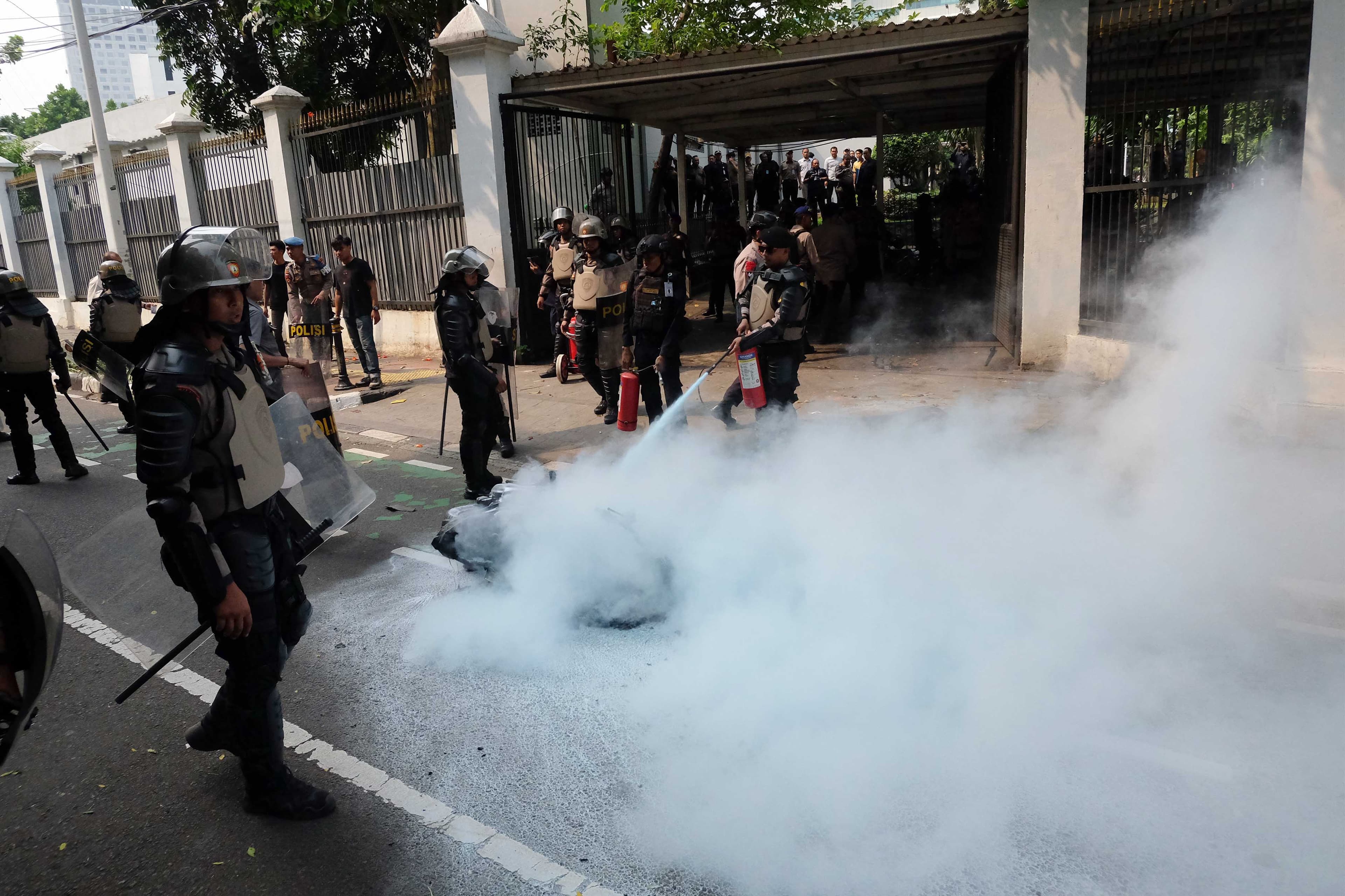 Rute KRL Tanah Abang-Palmerah Terganggu Imbas Demo di DPR Hari Ini, Begini Solusinya