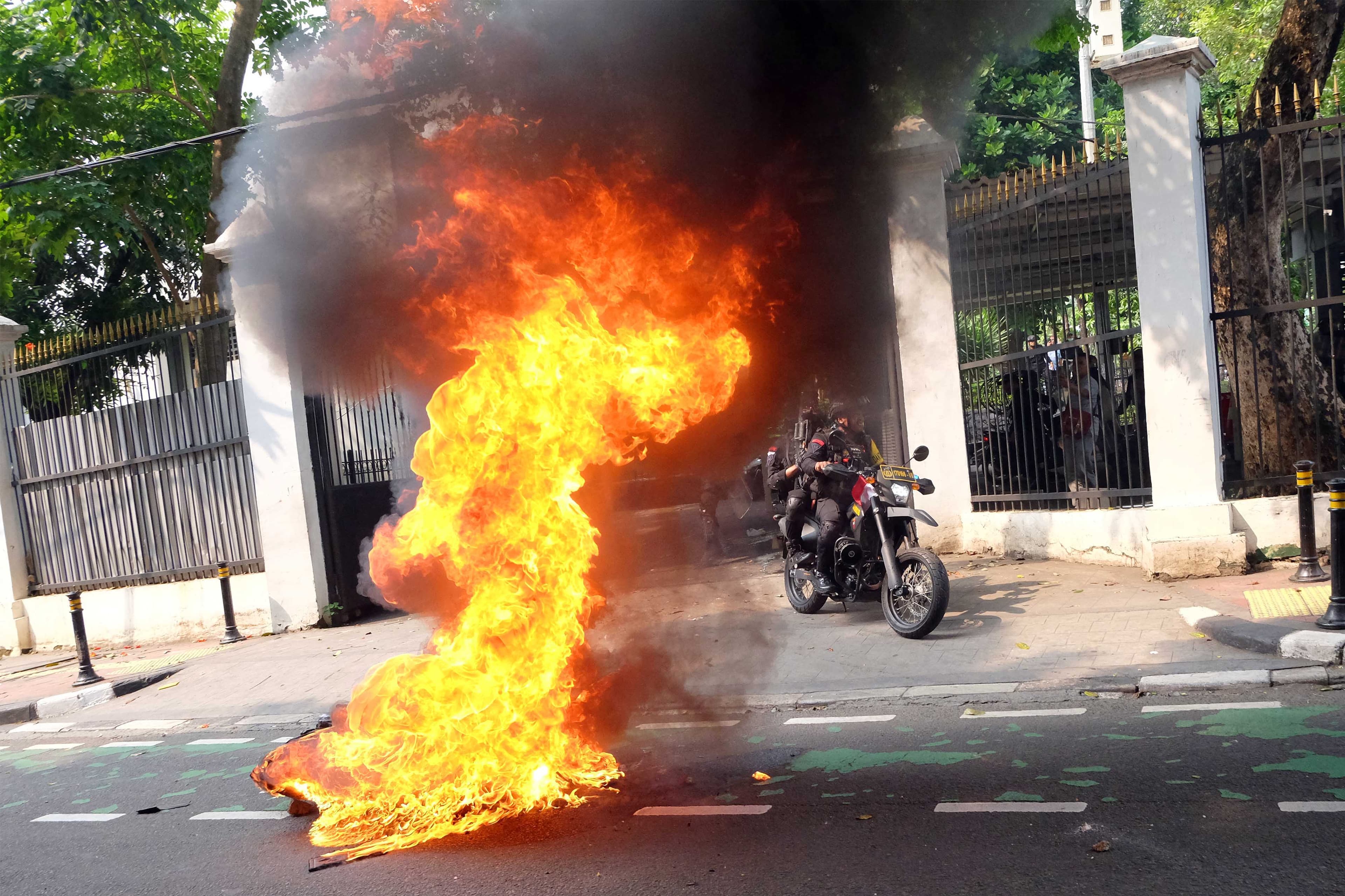 Presiden Prabowo Sebut Aspirasi Damai Akan Didengar, Aksi Anarkis Ditindak Tegas