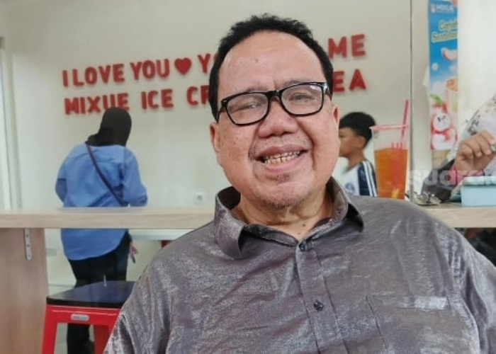 Profil Adjie Soetama, Suara di Balik Hits Hip Hip Hura