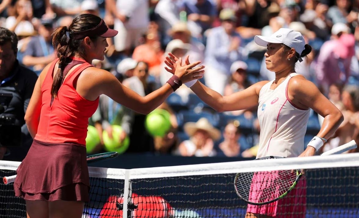 AS Terbuka: Kejutan Janice Tjen Selesai, Dihentikan Emma Raducanu 2 Set Langsung