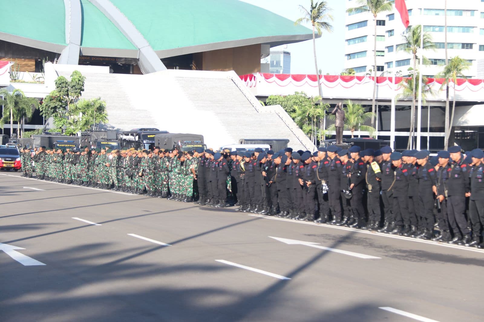 Polisi Amankan 120 Pelajar yang Hendak Ikut Demo Buruh Hari Ini