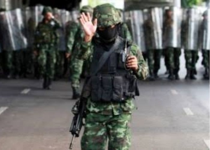 Apa yang Dimaksud dengan Darurat Militer? Warga Indonesia Perlu Tahu Dampaknya!