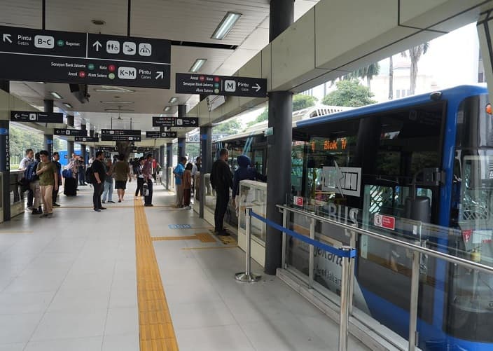 Gerak Cepat, Halte Transjakarta Bundaran Senayan Sudah Bisa Dipakai Lagi Kurang dari Seminggu