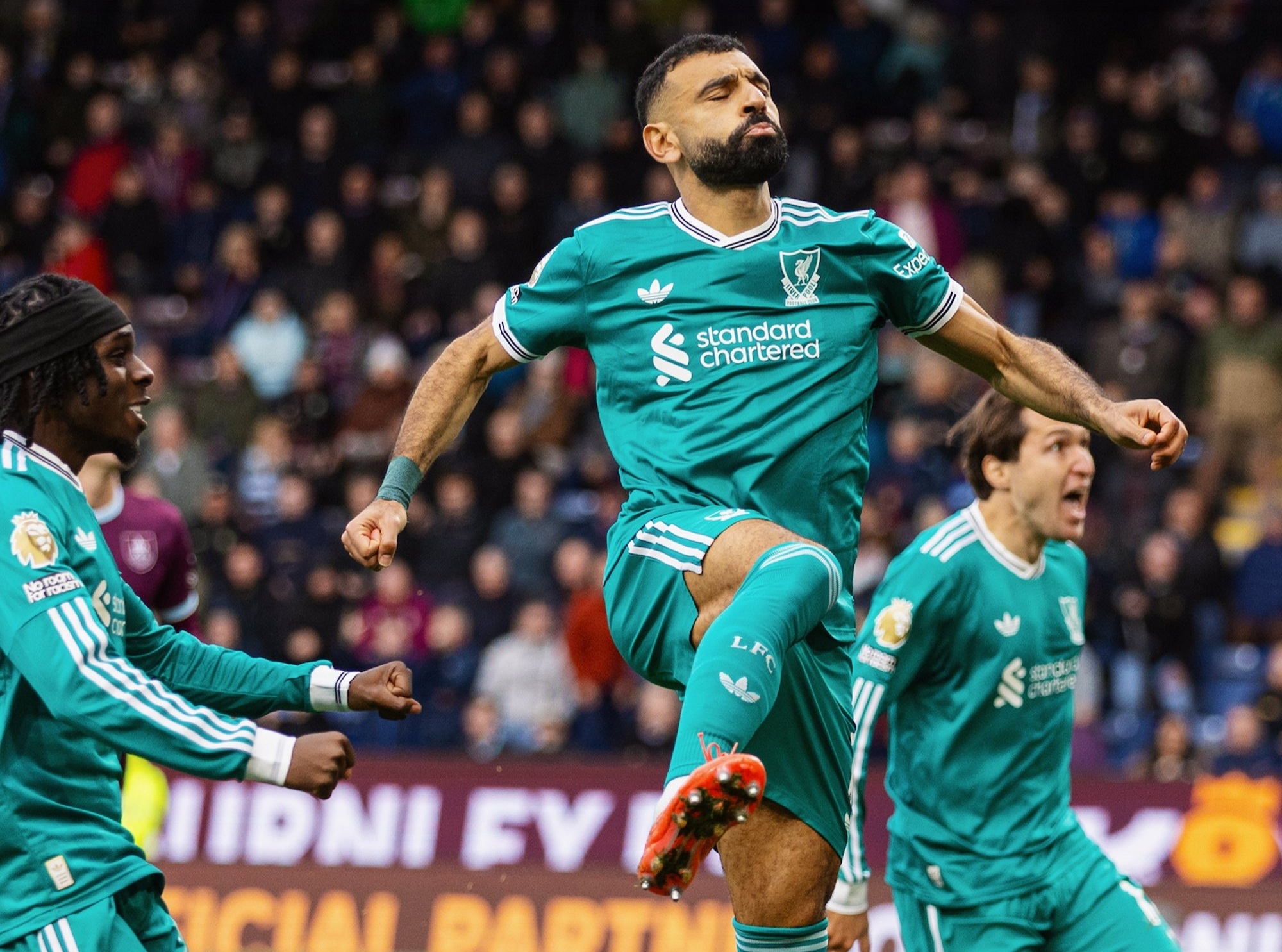 Klasemen Liga Inggris: Liverpool Sempurna di Puncak, MU Tercecer di Posisi 14 Pasca Derbi