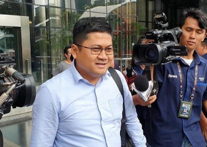 KPK Kembali Periksa Wasekjen PDIP Adhi Dharmo Terkait Korupsi Proyek Kereta Api Jatim