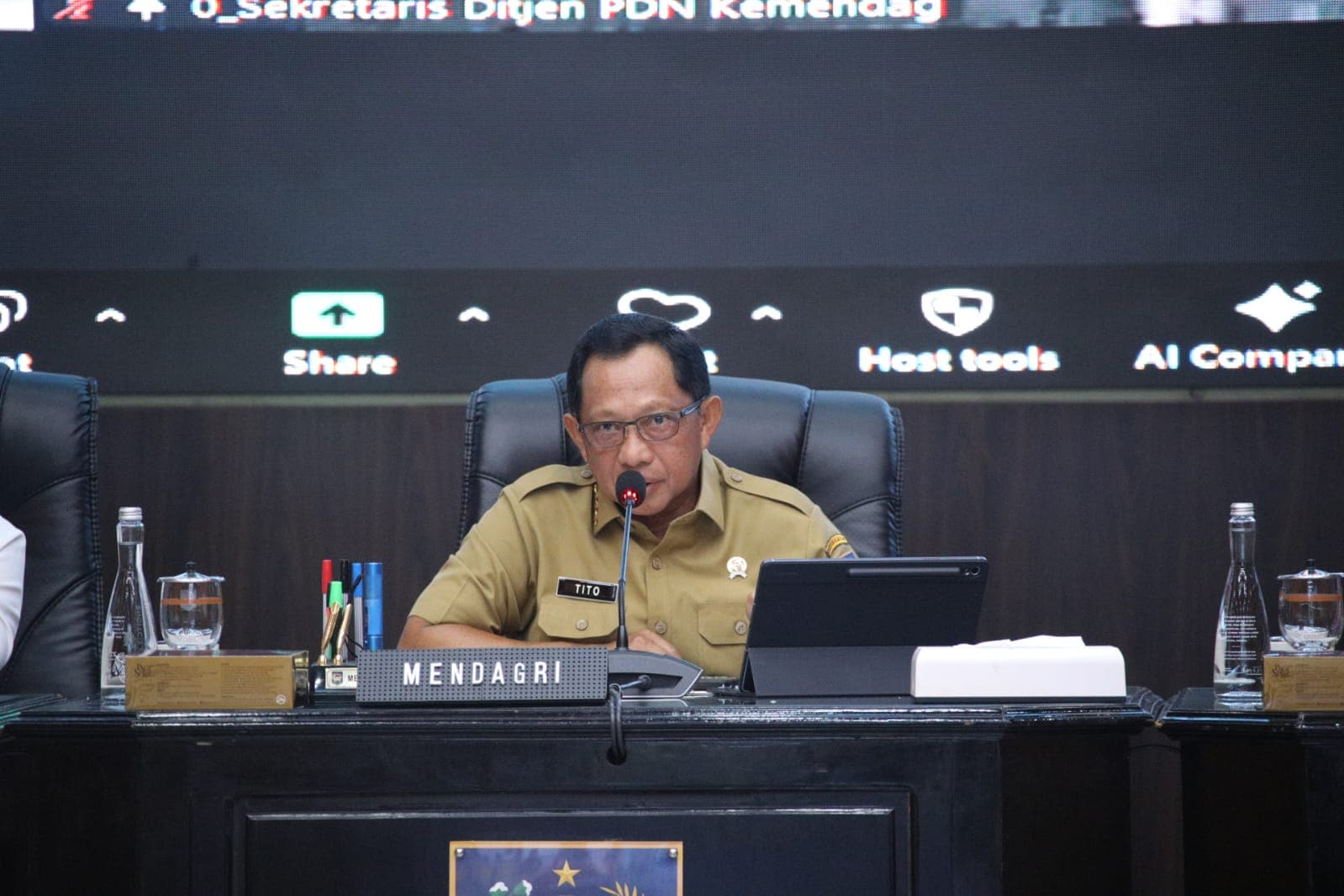 Mendagri Tito Dorong Pemda Optimalkan Bonus Demografi Menuju Indonesia Emas 2045