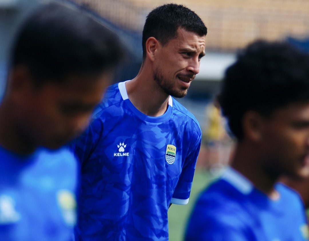 Thom Haye Mulai Nyaman di Bandung, Dimanjakan Suasana Hijau dan Pegunungan