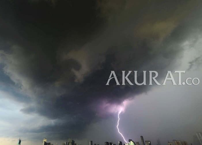 Mengenal Angin Darat dan Angin Laut Serta Dampaknya bagi Kehidupan Pesisir