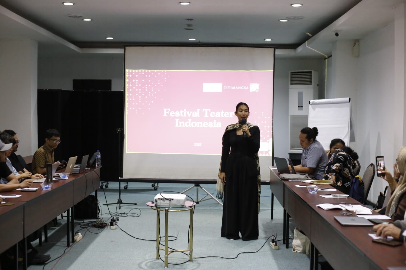 Panggilan Terbuka Festival Teater Indonesia, Pertemuan Raya Teater di Empat Kota