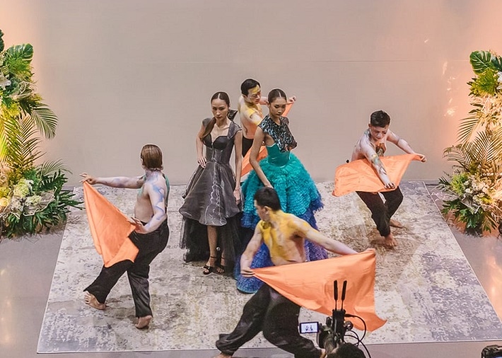 Pesona Marmer Tekuk Bikin Interior Ruangan Tampil Glamor