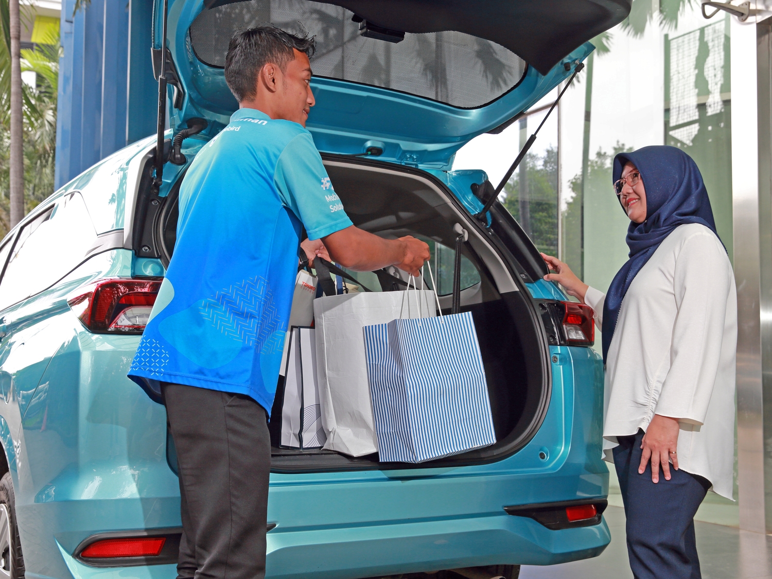 Bluebird Hadirkan Kampanye #ExperienceLebihPenuhArti, Tingkatkan Layanan dan Apresiasi untuk Pelanggan