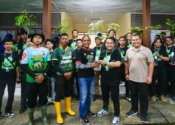 Mahasiswa Green Leadership Academy Tanam Semangat Baru di Tabung Harmoni Hijau