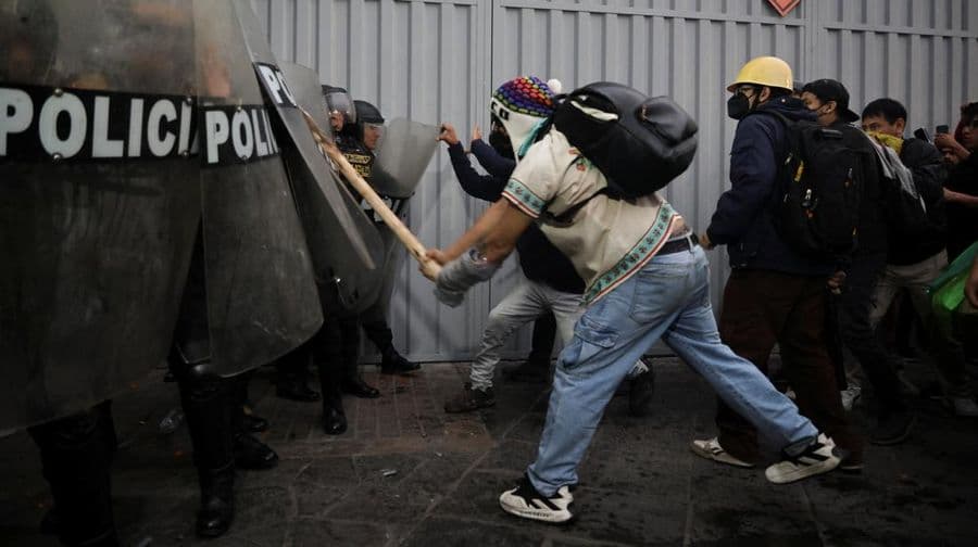 Unjuk Rasa Gen Z Tewaskan Satu Orang, Pemerintah Peru Tetapkan Keadaan Darurat di Lima