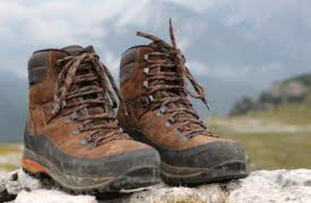Tips Memilih Sepatu Hiking Berkualitas agar Nyaman dan Aman Setiap Pendakian