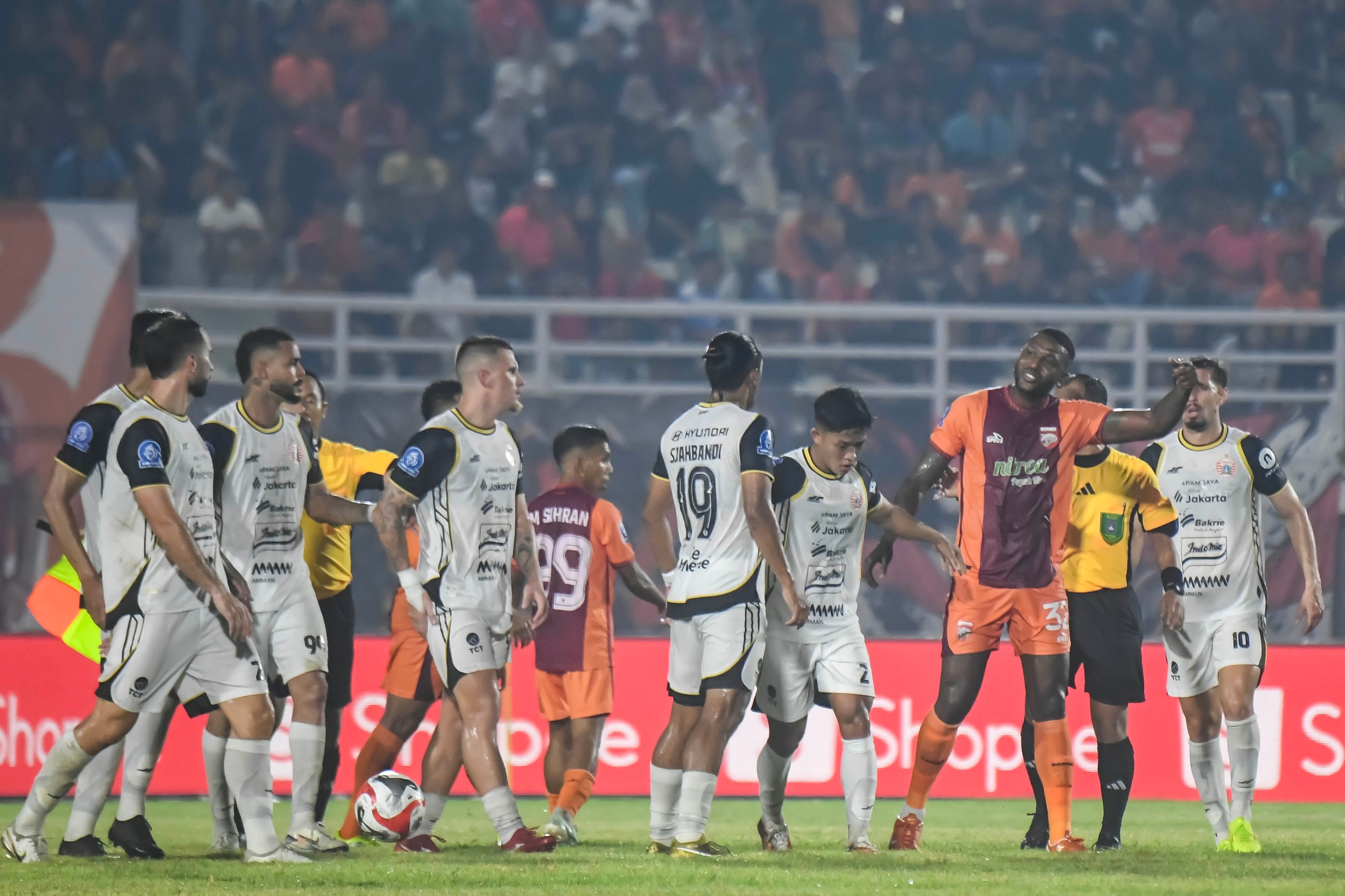 Persija Jakarta Kalah dari Borneo FC, Mauricio Souza Klaim Timnya Selalu Dicurangi Wasit