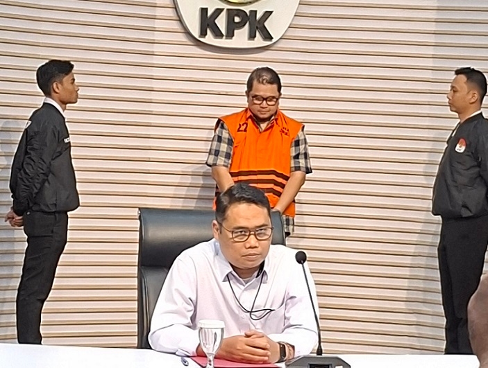 KPK Tahan Mantan Dirut PGN Hendi Prio Santoso dalam Kasus Korupsi Jual Beli Gas
