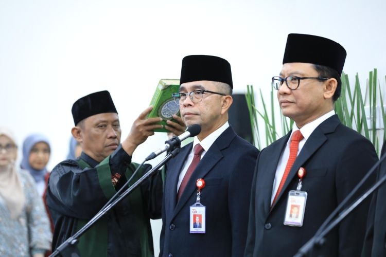 Perkuat Organisasi, OJK Lantik Pejabat Baru
