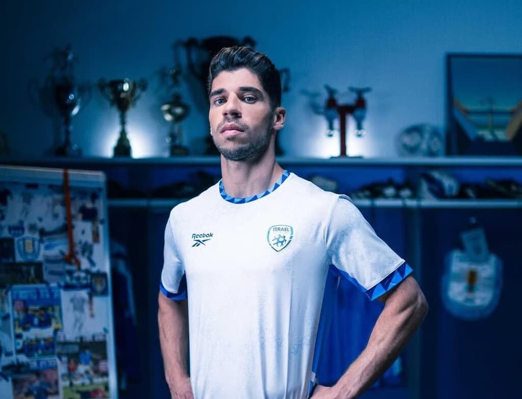 Diancam, Reebok Batalkan Permintaan Hapus Logo dari Seragam Timnas Israel