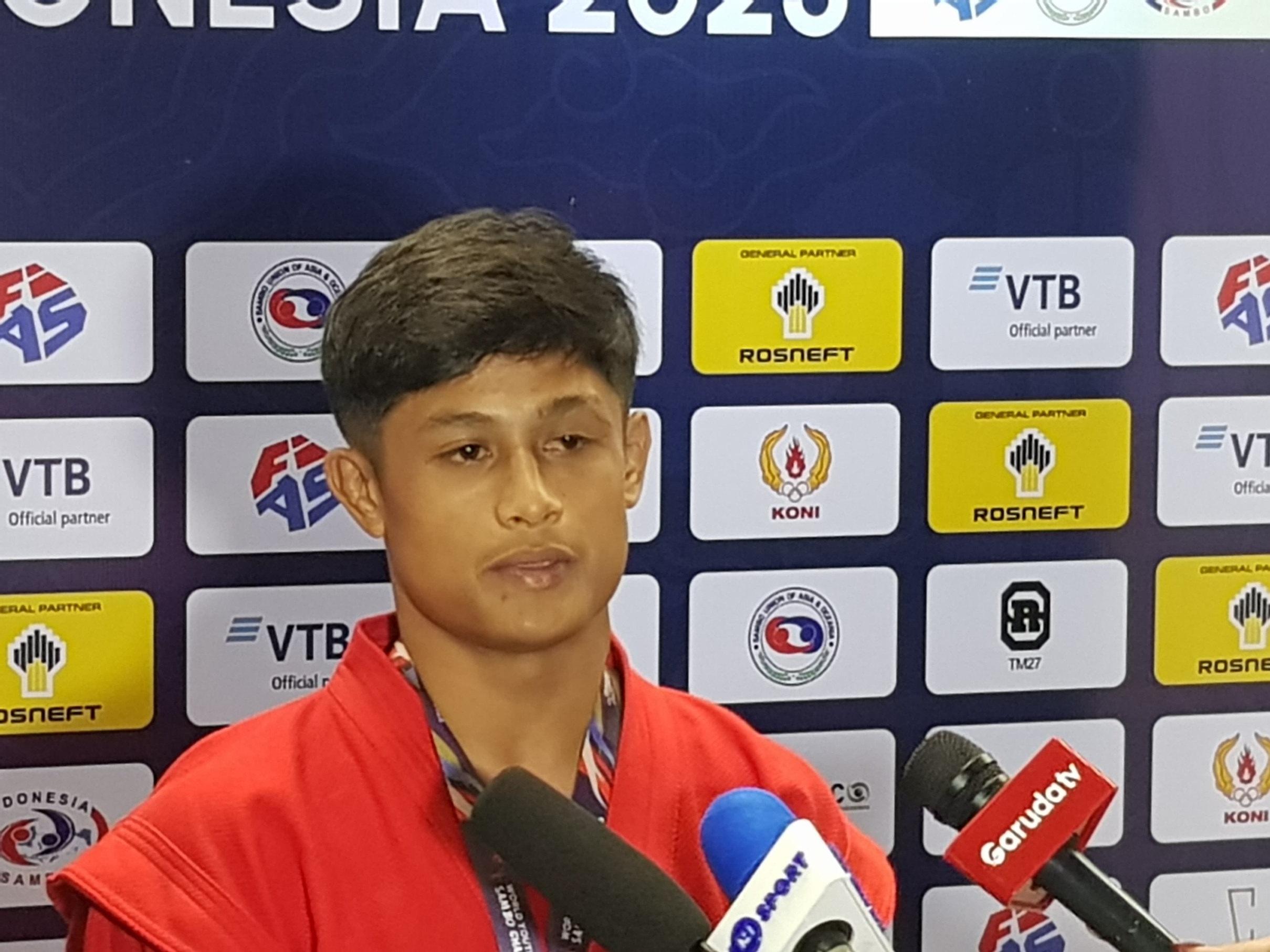 Handezka Vaktorias Raih Perunggu di Kejuaraan Dunia Remaja dan Junior Sambo 2025, Sebulan Usai Pindah Cabor