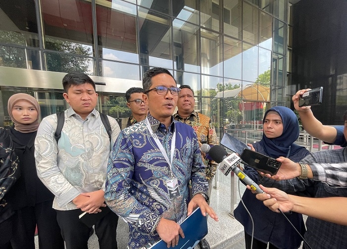 Mantan Jubir KPK Dampingi Tersangka Kasus Digitalisasi SPBU Pertamina