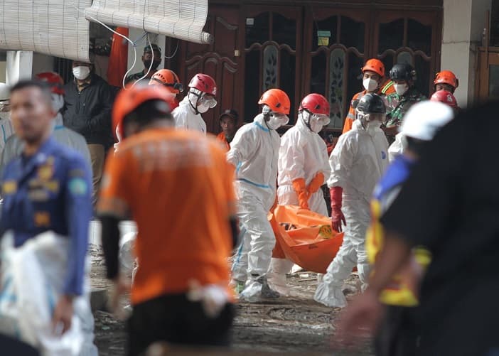 Korban Meninggal Dunia di Ponpes Al Khoziny Jadi 61 Orang, 17 Jenazah Berhasil Diidentifikasi