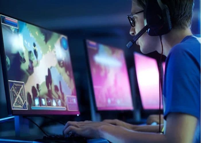 Apa Itu Video Games Tutor? Profesi Baru di Era AI!
