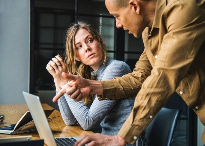 Apa Tanggung Jawab Compliance Officer dalam Sebuah Perusahaan?