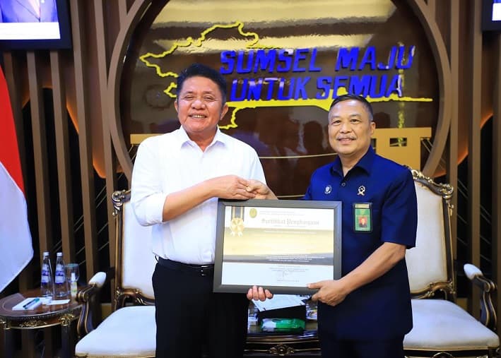 Gubernur Herman Deru Raih Penghargaan Dirjen Badilag Mahkamah Agung RI