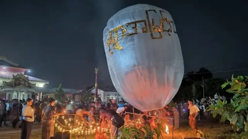 Serangan Paramotor di Myanmar Saat Festival Hari Raya Buddha Tewaskan 24 Orang