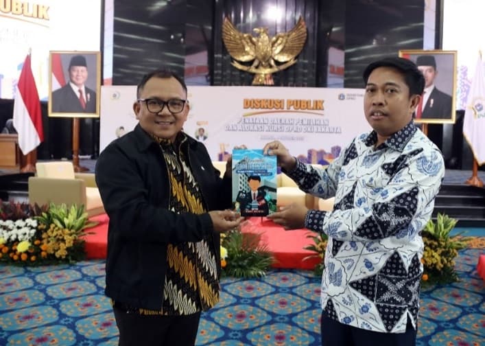 Petahana Tidak Aman, Buku Dody Wijaya Bongkar Rahasia Kursi Panas DPRD Jakarta