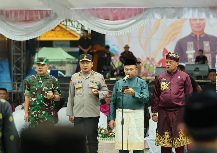 Gubernur, Pangdam dan Kapolda Riau Kukuhkan 654 Dubalang Batang Kuantan Singingi