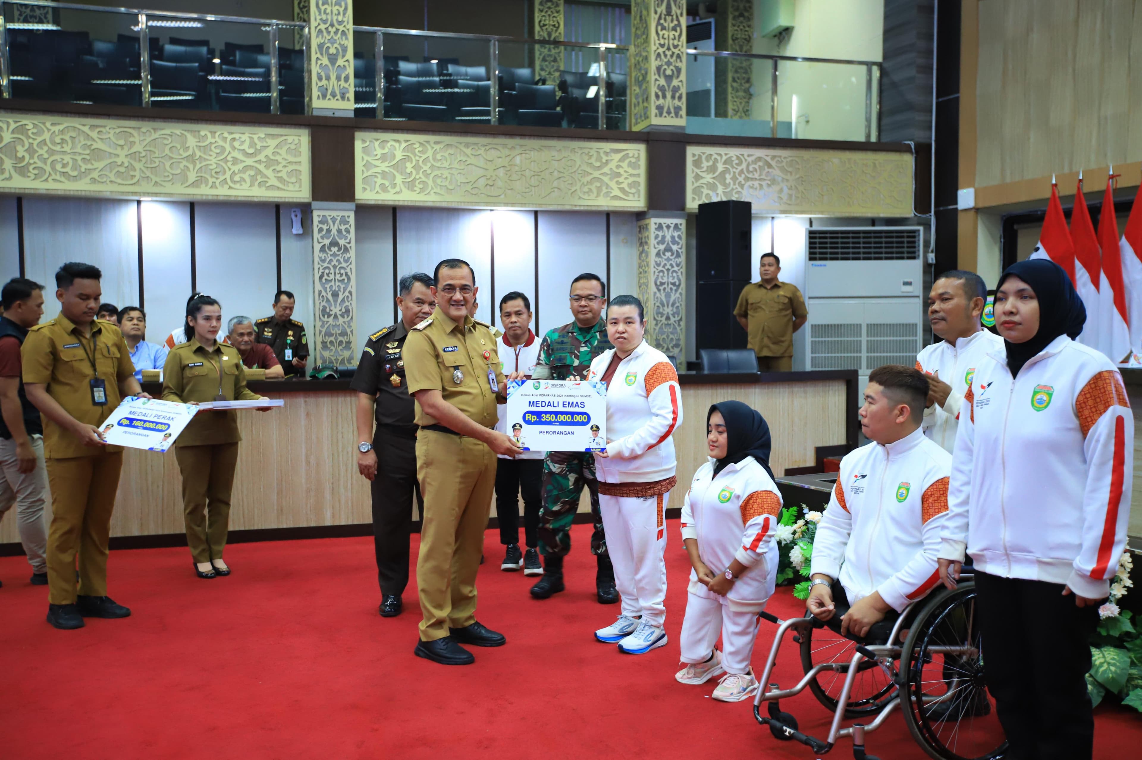 Pemprov Sumsel Beri Bonus hingga Rp22 Miliar untuk Atlet dan Pelatih PEPARNAS